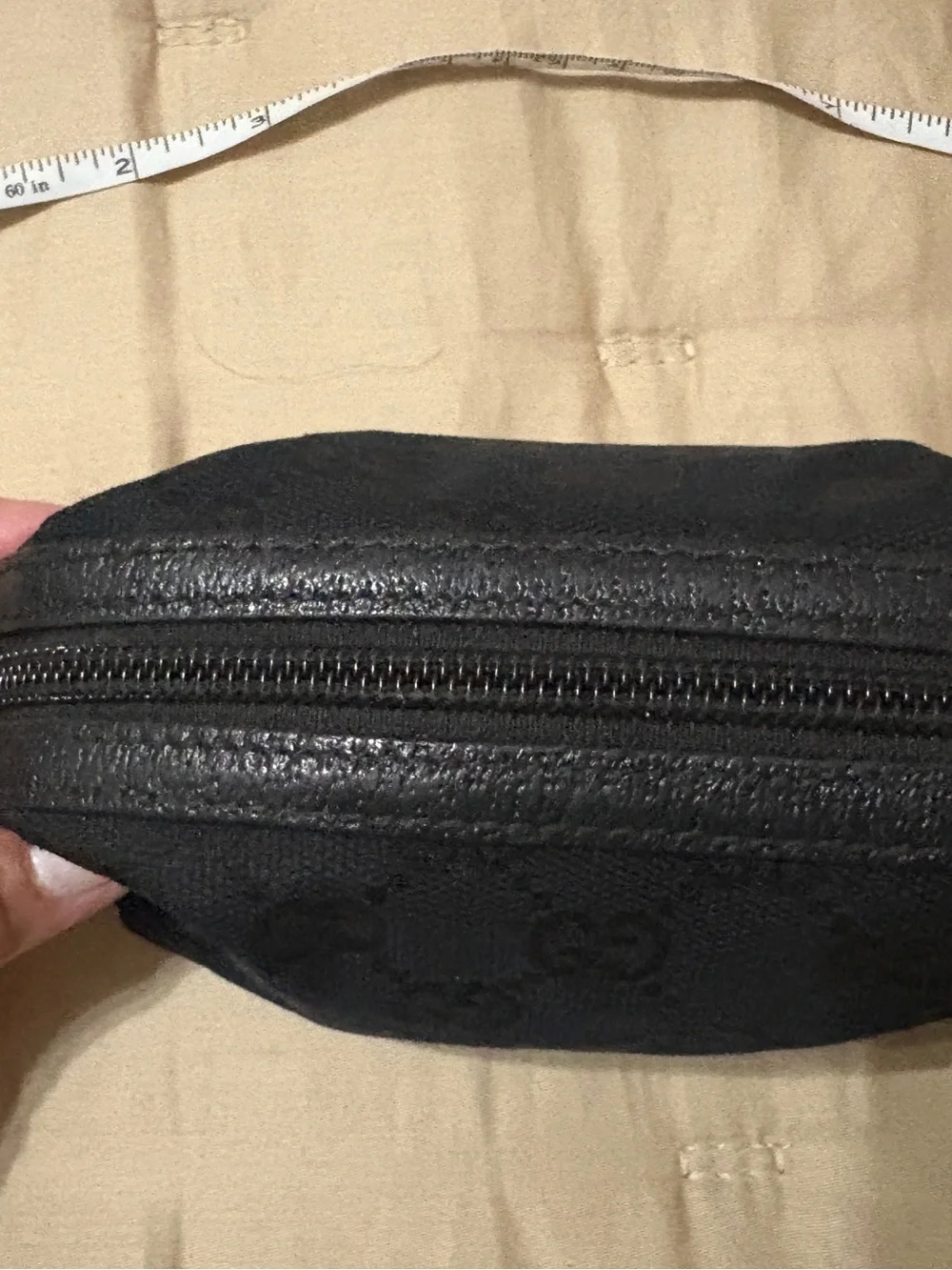 Gucci GG logo small cosmetic-makeup bag EUC